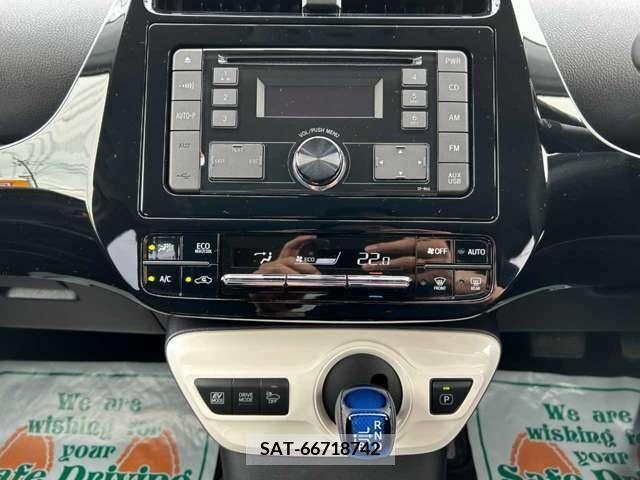 Toyota PRIUS 2017-07 322390-12