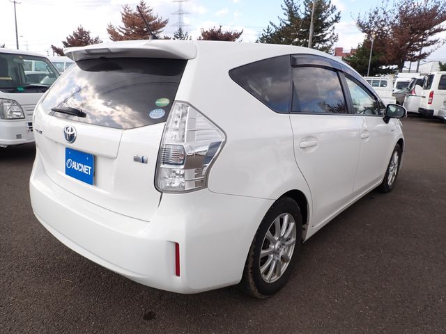 Toyota PRIUS ALPHA 2014-06 182483-10