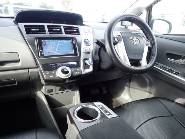Toyota PRIUS ALPHA 2014-06 182483-1