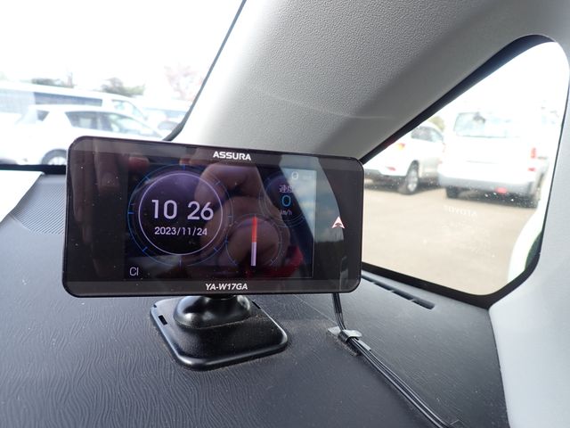 Toyota PRIUS ALPHA 2014-06 182483-13