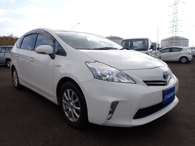 Toyota PRIUS ALPHA 2014-06 182483-0