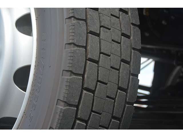 MITSUBISHI FUSO Fighter 2021-12 196542-9
