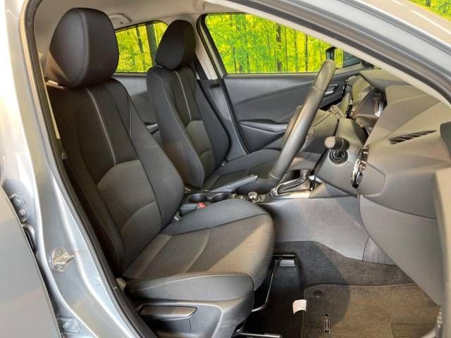 Mazda DEMIO 2018-11 15120-8