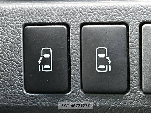 Toyota VOXY 2009-02 252008-3
