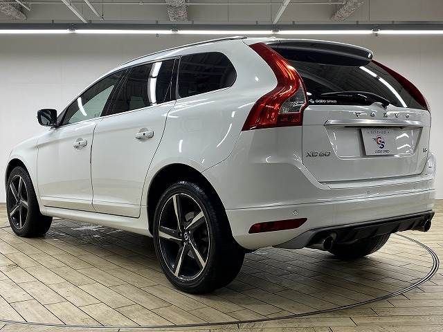 Volvo XC60 2014-02 10867-16