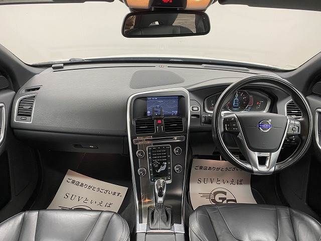 Volvo XC60 2014-02 10867-1