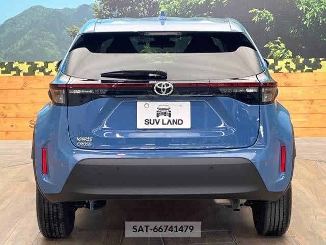 Toyota YARIS CROSS 2023-03 207918-15