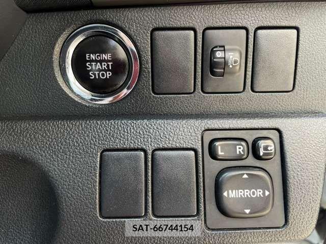 Toyota RACTIS 2013-03 202869-14