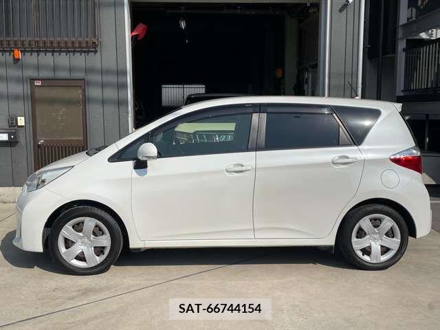 Toyota RACTIS 2013-03 202869-6