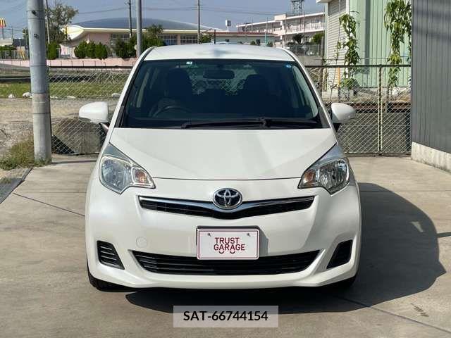Toyota RACTIS 2013-03 202869-3