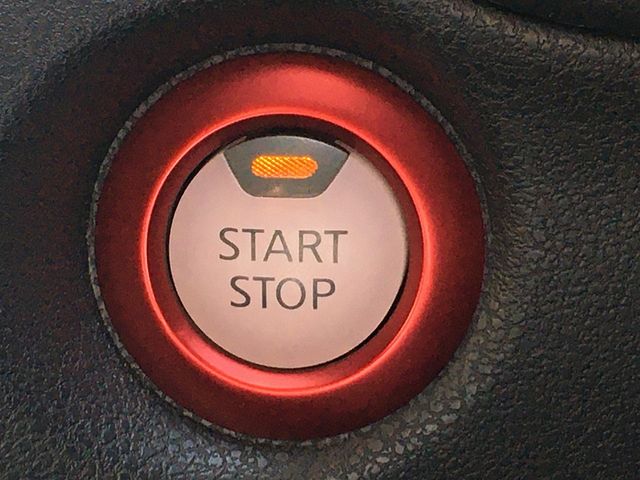 Nissan NOTE 2017-02 18267-22