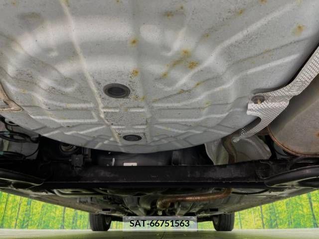 Nissan NOTE 2018-02 279874-19