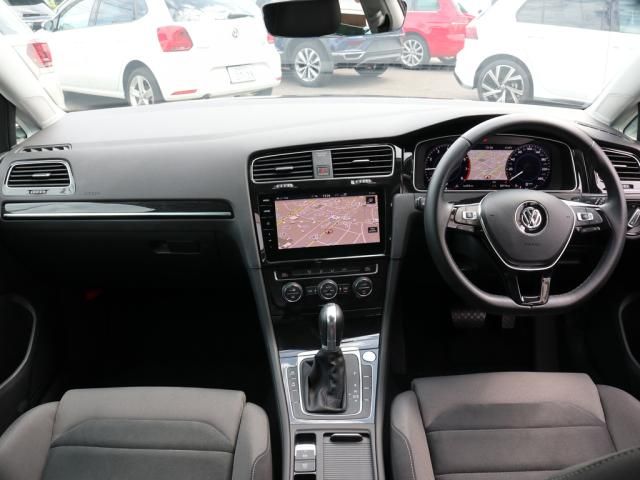 VolksWagen GOLF VARIANT 2018-10 16270-3