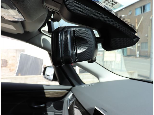 Bmw 2 SERIES 2018-11 22614-24