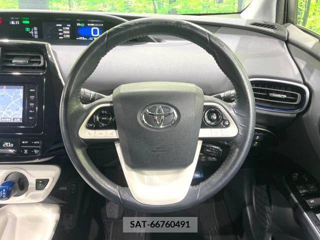 Toyota PRIUS 2016-07 383625-11