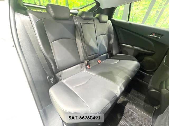 Toyota PRIUS 2016-07 383625-9