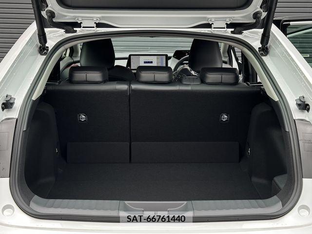 Toyota PRIUS 2023-06 201366-19
