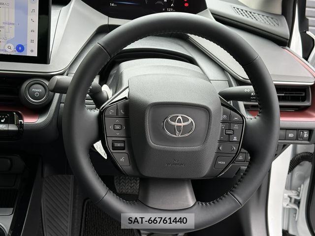 Toyota PRIUS 2023-06 201366-12