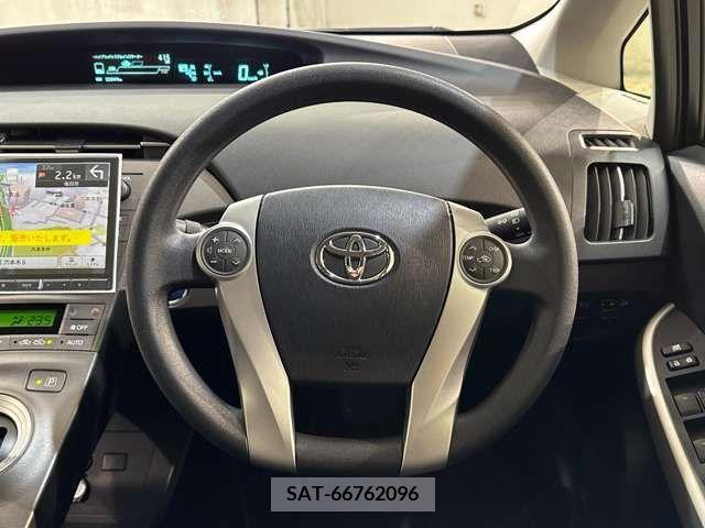 Toyota PRIUS 2014-01 322146-13