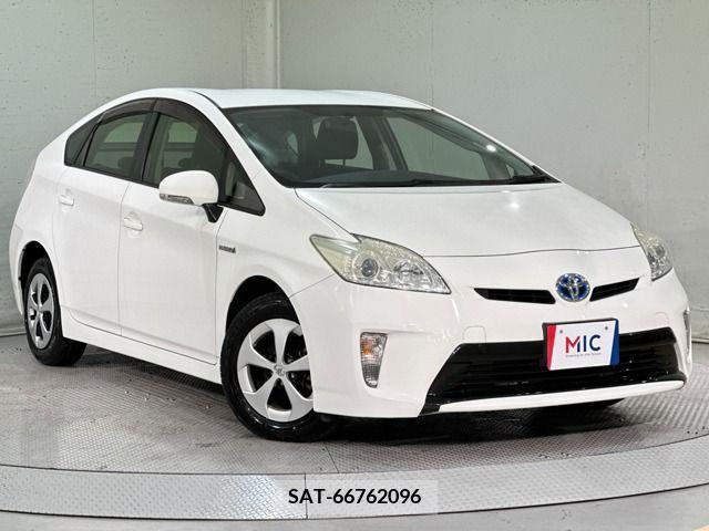 Toyota PRIUS 2014-01 322146-0
