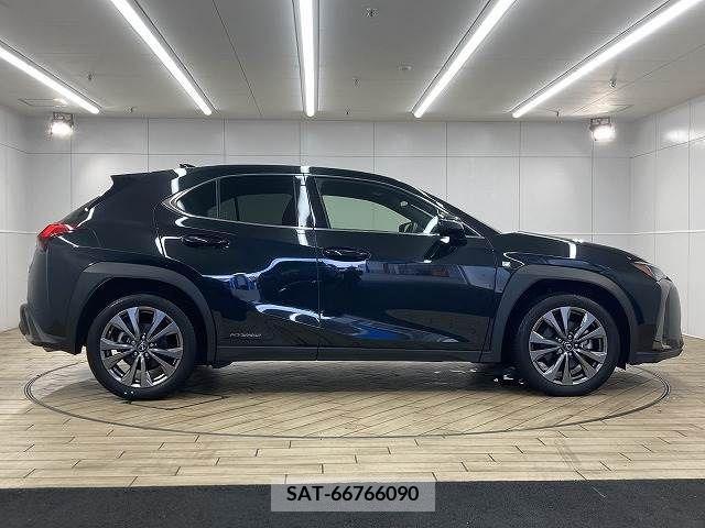 Lexus UX 2019-02 354040-16
