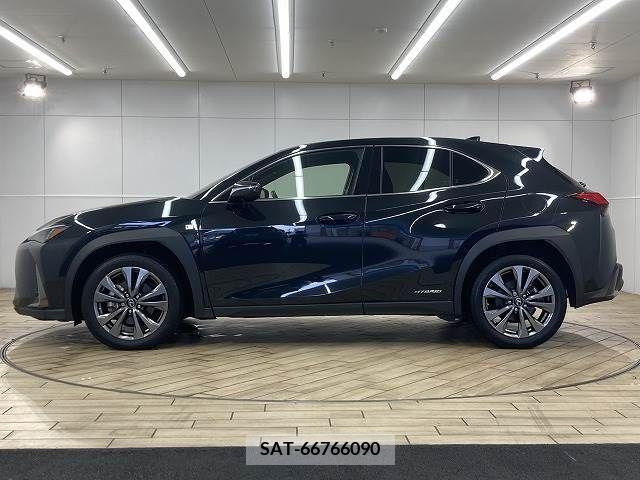 Lexus UX 2019-02 354040-15