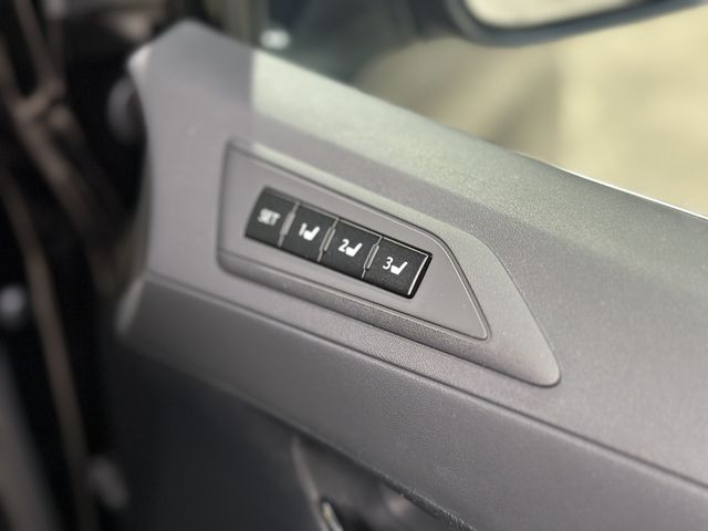 Toyota ALPHARD 2021-02 188092-18