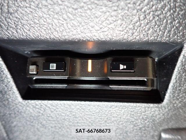 Toyota COROLLA AXIO 2019-04 314539-9