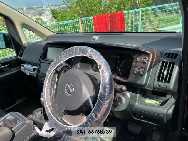 Nissan SERENA 2010-02 393913-11