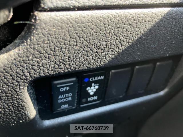 Nissan SERENA 2010-02 393913-22