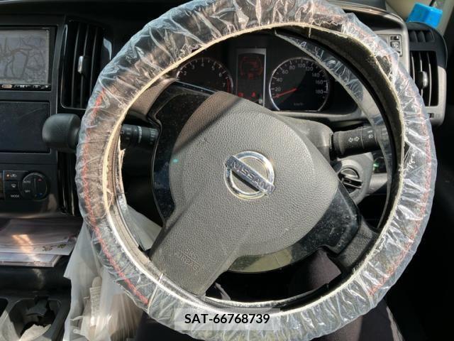 Nissan SERENA 2010-02 393913-17