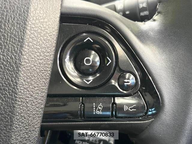 Toyota PRIUS 2019-05 322566-6