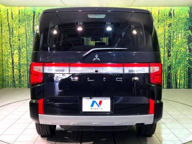 Mitsubishi DELICA D5 2023-04 19306-15