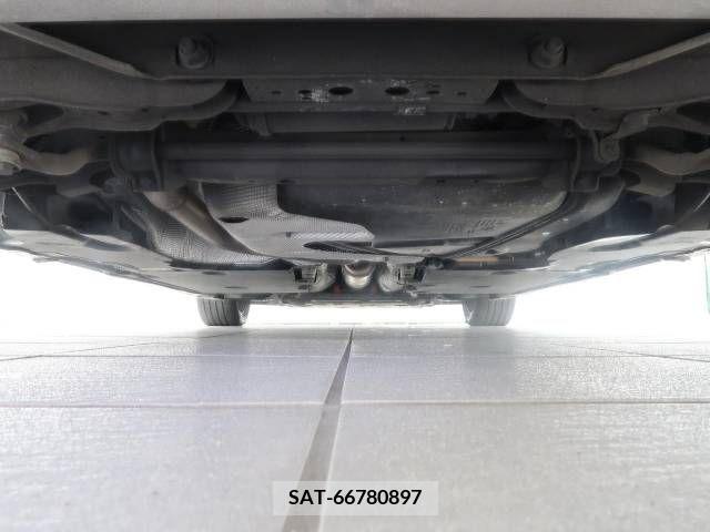 Volvo V40 2017-07 353025-19