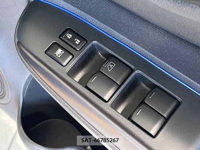 Nissan NOTE 2019-07 305504-15
