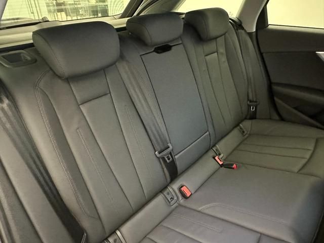 Audi A4 2021-04 18894-16