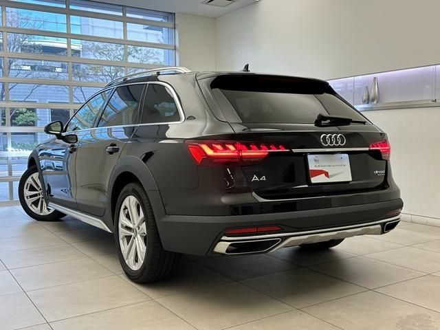 Audi A4 2021-04 18894-5