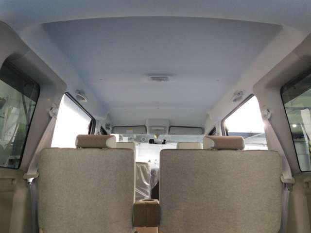Suzuki EVERY WAGON 2011-02 12111-19
