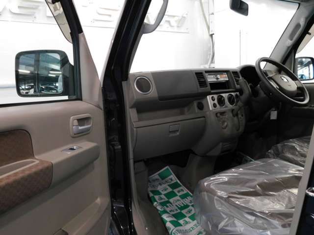 Suzuki EVERY WAGON 2011-02 12111-13