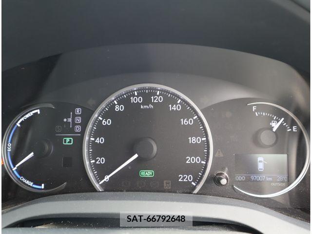 Lexus CT 2011-03 387622-15