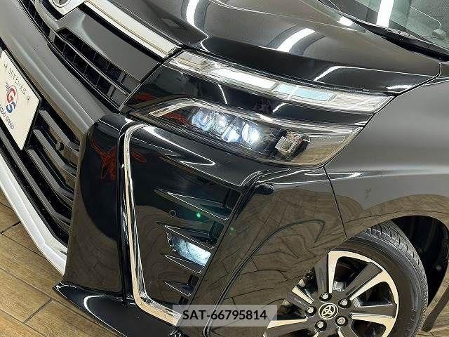Toyota VOXY 2019-06 221295-19