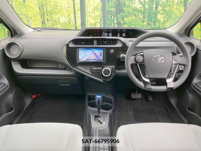 Toyota AQUA 2019-06 339583-1