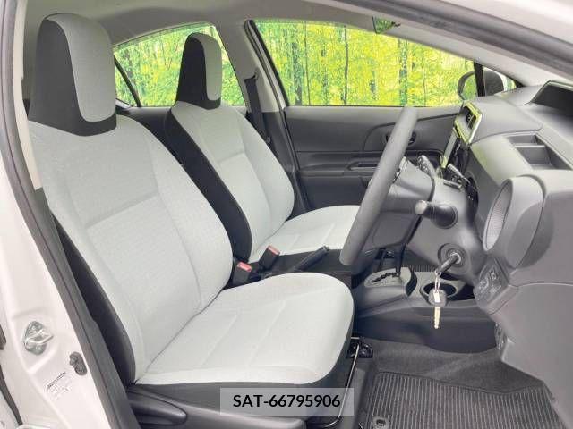 Toyota AQUA 2019-06 339583-8
