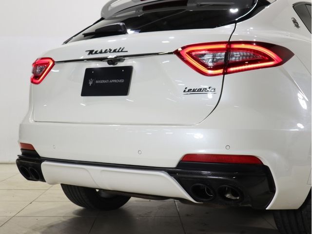 Maserati LEVANTE 2020-11 188952-6