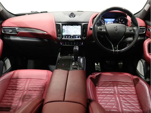 Maserati LEVANTE 2020-11 188952-9