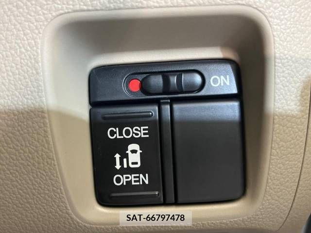 Honda N BOX 2013-02 278871-2