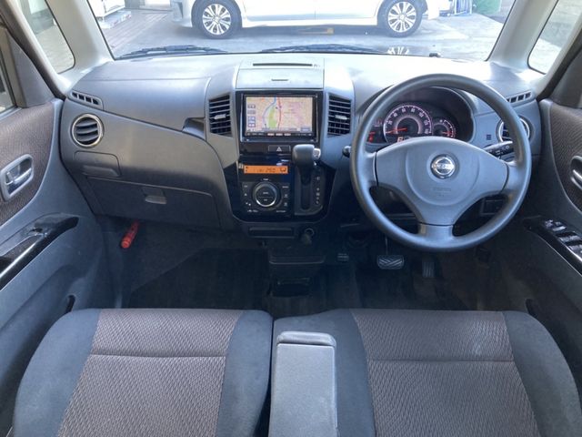 Nissan ROOX 2012-06 26916-7
