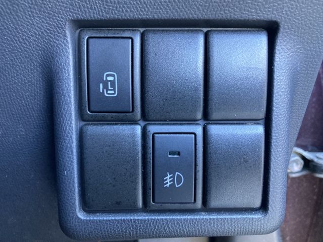 Nissan ROOX 2012-06 26916-16