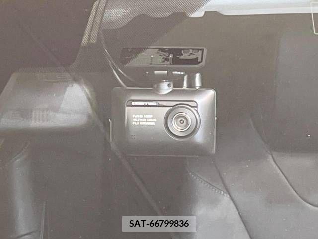 Toyota PRIUS 2019-04 218410-7