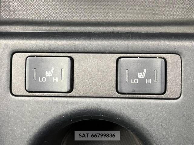 Toyota PRIUS 2019-04 218410-5